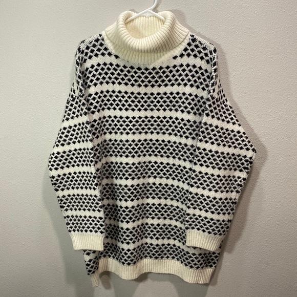 Ann Taylor thick turtle neck sweater - Picture 1 of 7